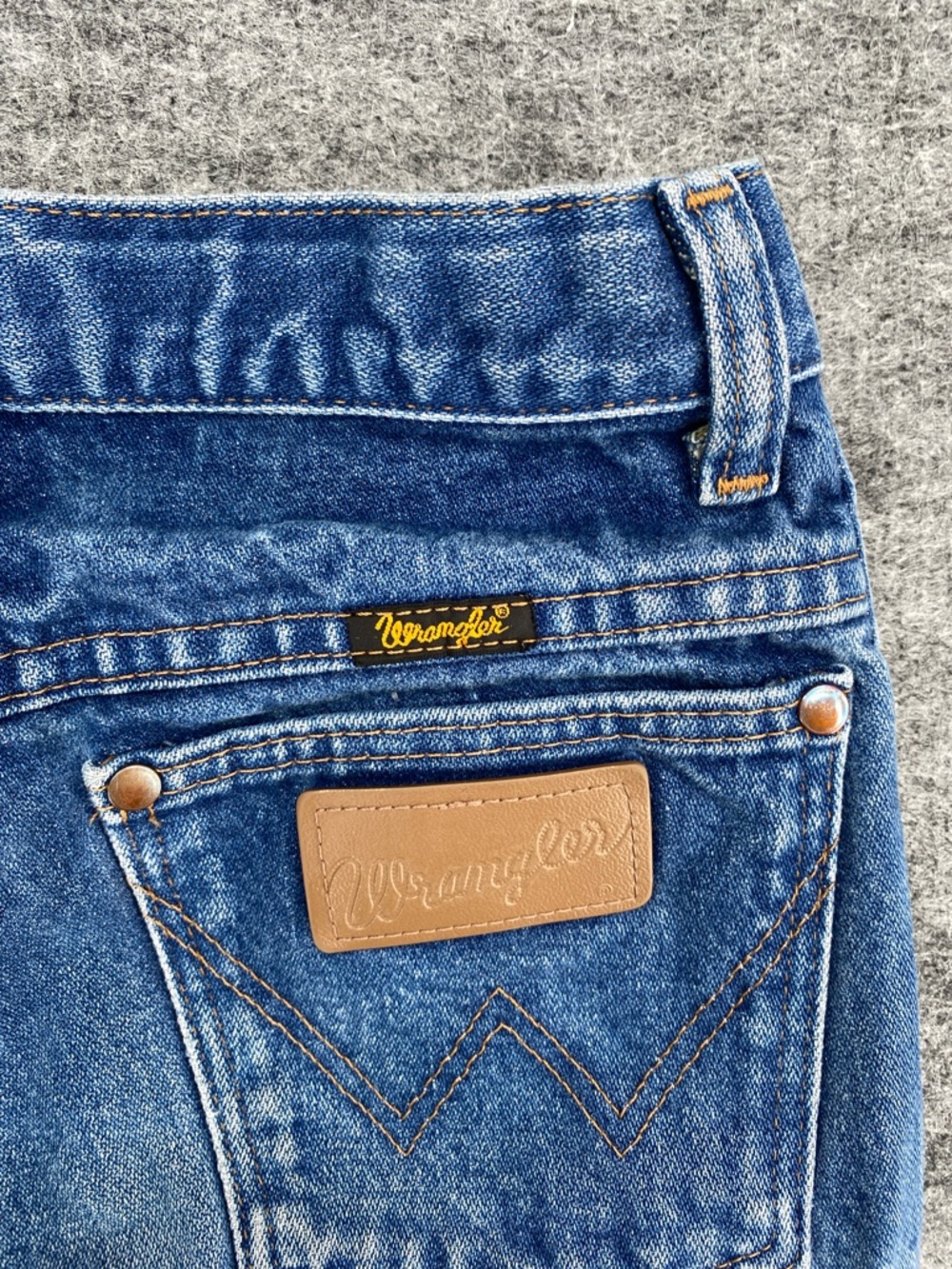 Wrangler 13MWZ Slim Fit Blue Denim Jeans Size 16 Vintage Style Cowboy Western - Picture 2 of 10